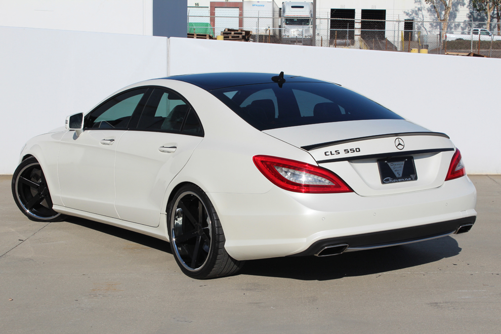Giovanna Mecca black on Mercedes Benz CLS 550
